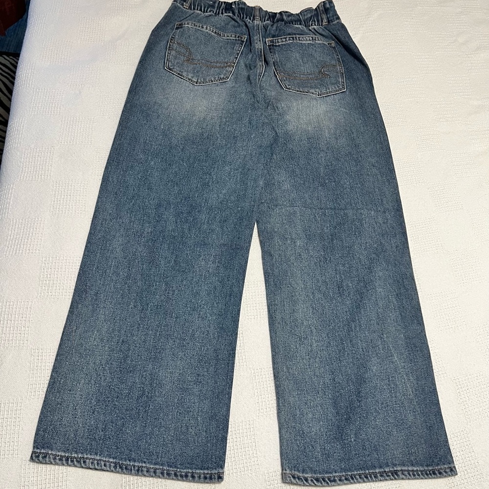 American Eagle - Picture 2 of 10